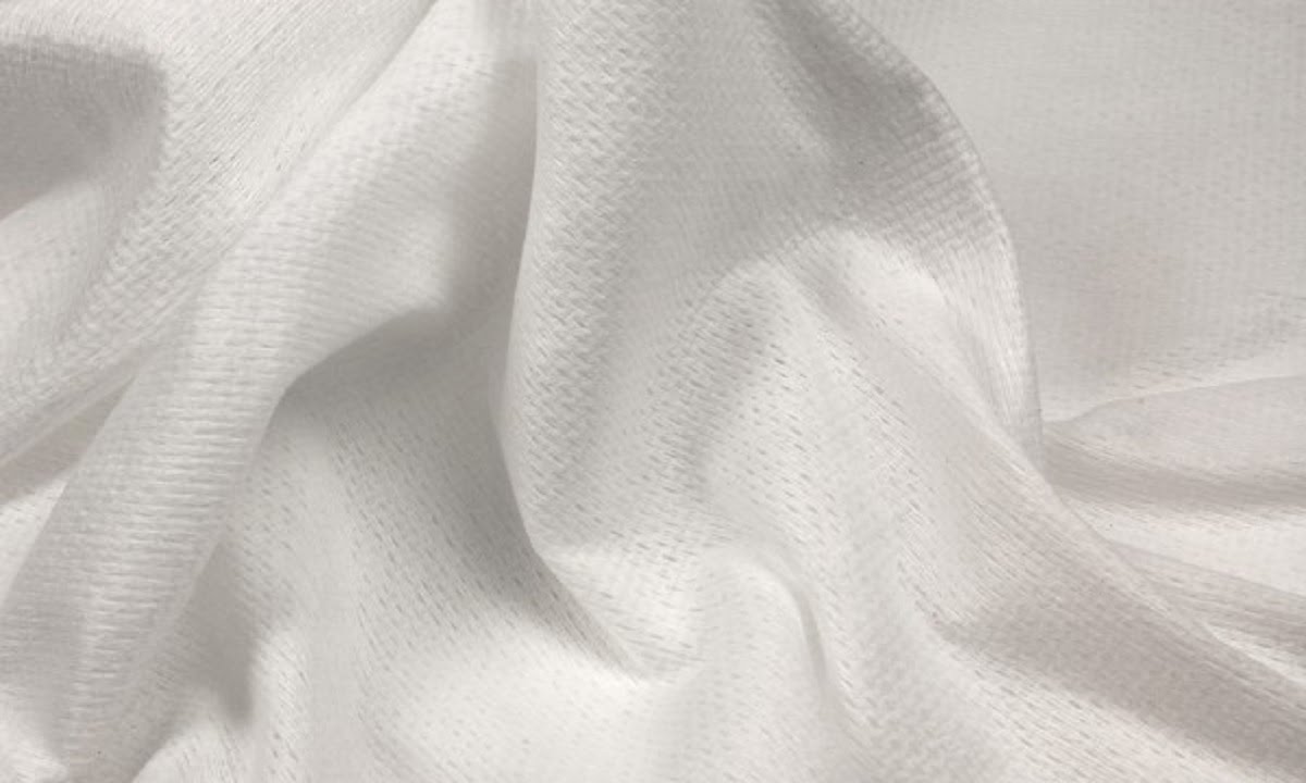 Read more about the article Difference Between Spunbond Polypropylene & Spunlace Non Woven Fabric